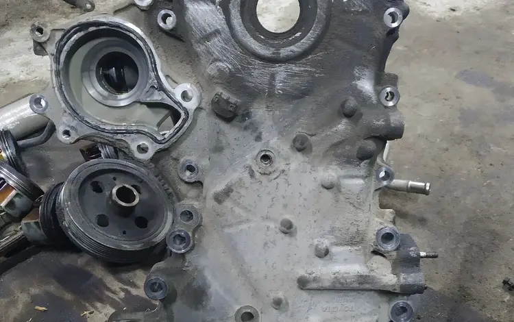 Лобовик от двигателя 2zr fe 1.8 объём за 1 000 тг. в Алматы