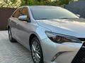 Toyota Camry 2017 года за 7 300 000 тг. в Актобе – фото 10