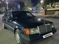 Mercedes-Benz E 220 1993 годаfor1 600 000 тг. в Караганда