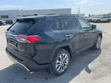 Toyota RAV4 Luxe+ 2025 года за 23 500 000 тг. в Актобе