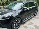 Kia Carnival 2023 года за 19 000 000 тг. в Алматы – фото 2