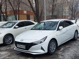 Hyundai Elantra 2022 года за 9 500 000 тг. в Алматы – фото 2