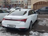 Hyundai Elantra 2022 года за 9 500 000 тг. в Алматы – фото 3