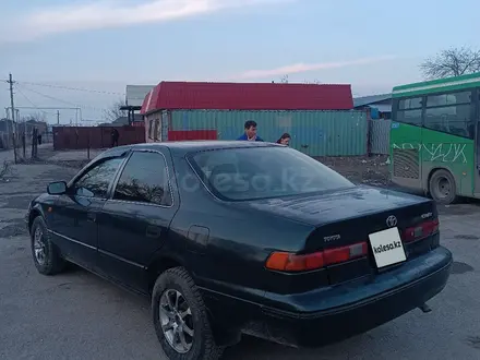 Toyota Camry 1997 года за 2 800 000 тг. в Алматы – фото 7