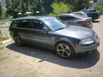 Volkswagen Passat 2001 года за 4 500 000 тг. в Талгар – фото 2