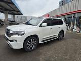 Toyota Land Cruiser 2017 годаүшін29 900 000 тг. в Астана – фото 2