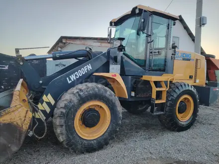 XCMG  LW300 2021 года за 11 000 000 тг. в Семей