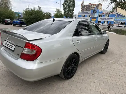 Toyota Camry 2004 года за 4 500 000 тг. в Уральск – фото 3