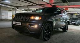 Jeep Grand Cherokee 2018 года за 18 000 000 тг. в Астана – фото 3