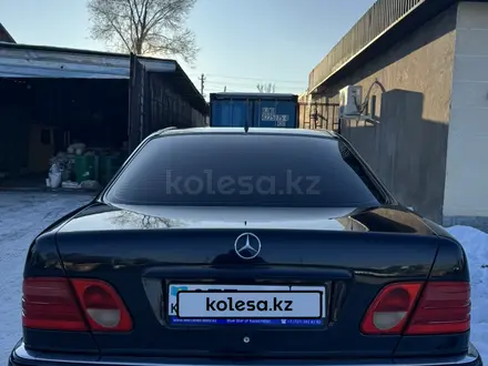 Mercedes-Benz E 320 1998 года за 4 500 000 тг. в Алматы – фото 11