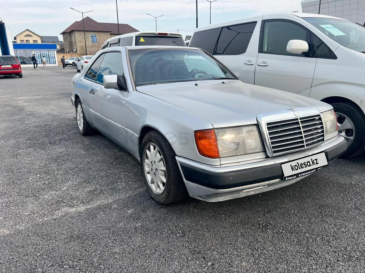 Mercedes-Benz E 230 1992 г.