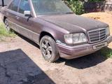 Mercedes-Benz E 200 1994 года за 1 800 000 тг. в Караганда