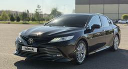 Toyota Camry 2019 года за 15 800 000 тг. в Тараз – фото 2