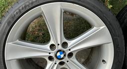 Диски из Японии с резиной от BMW x5 21/001 за 620 000 тг. в Алматы – фото 4