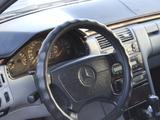 Mercedes-Benz E 280 1997 года за 2 900 000 тг. в Талдыкорган – фото 2