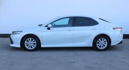 Toyota Camry 2020 года за 13 200 000 тг. в Шымкент – фото 3