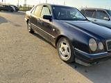 Mercedes-Benz E 230 1995 года за 2 600 000 тг. в Павлодар – фото 2