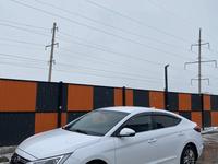 Hyundai Elantra 2019 года за 8 500 000 тг. в Уральск