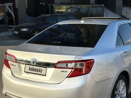 Toyota Camry 2014 года за 6 000 000 тг. в Актобе – фото 9