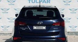 Hyundai Santa Fe 2017 годаүшін7 590 000 тг. в Актау – фото 2