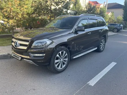 Mercedes-Benz GL 400 2014 года за 19 300 000 тг. в Алматы