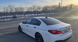 BMW 530 2022 года за 28 000 000 тг. в Астана – фото 5