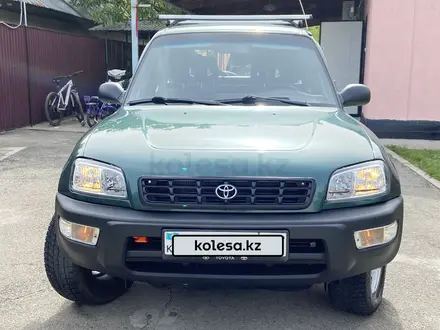 Toyota RAV4 2000 года за 4 000 000 тг. в Алматы – фото 16