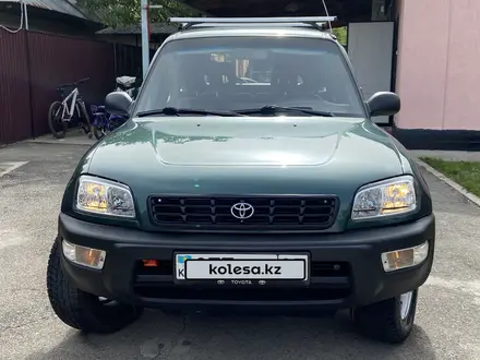 Toyota RAV4 2000 года за 4 000 000 тг. в Алматы – фото 17