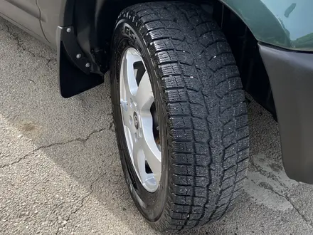 Toyota RAV4 2000 года за 4 000 000 тг. в Алматы – фото 36