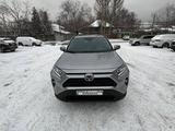 Toyota RAV4 2021 года за 19 900 000 тг. в Алматы