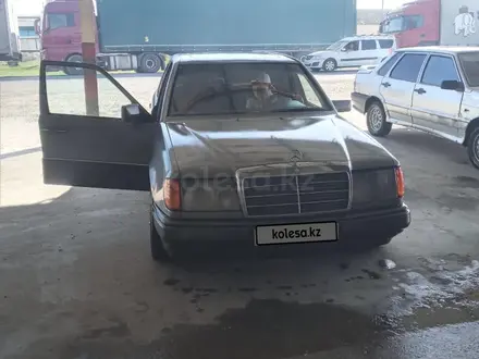 Mercedes-Benz E 230 1989 года за 1 700 000 тг. в Шымкент – фото 4