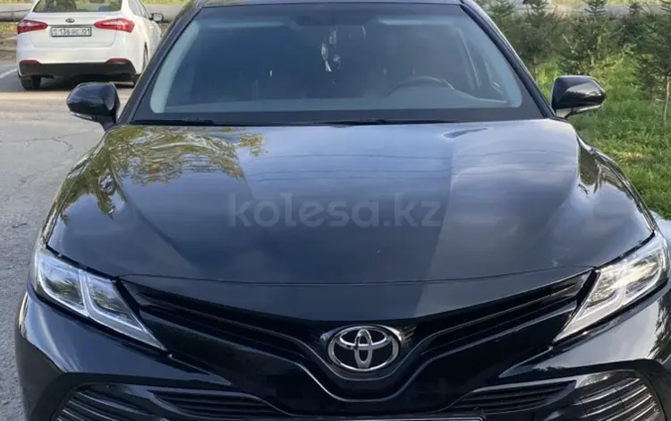 Toyota Camry 2020 годаfor13 000 000 тг. в Семей