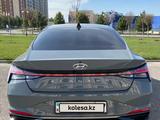 Hyundai Elantra 2021 года за 11 800 000 тг. в Алматы – фото 2
