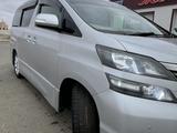 Toyota Vellfire 2010 года за 6 200 000 тг. в Атырау – фото 3