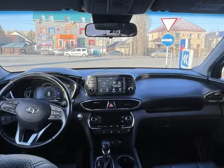 Hyundai Santa Fe 2020 года за 13 200 000 тг. в Актобе – фото 10