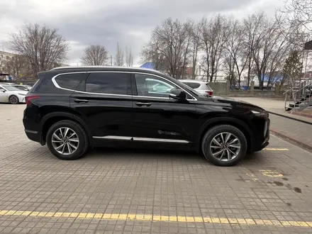Hyundai Santa Fe 2020 года за 13 200 000 тг. в Актобе – фото 2