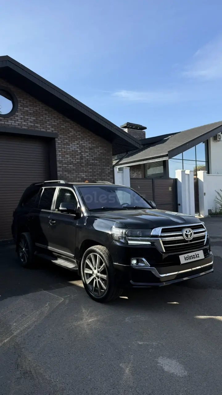 Toyota Land Cruiser, 2014