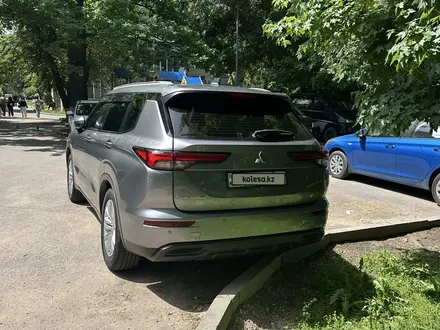 Mitsubishi Outlander 2022 года за 13 500 000 тг. в Алматы – фото 4