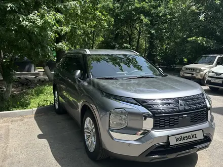 Mitsubishi Outlander 2022 года за 13 500 000 тг. в Алматы – фото 3