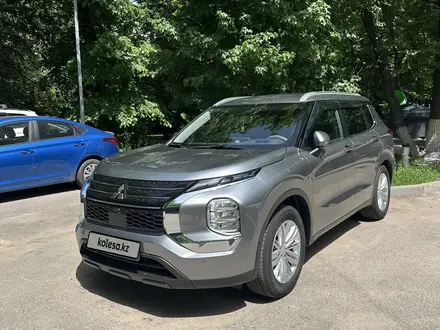 Mitsubishi Outlander 2022 года за 13 500 000 тг. в Алматы