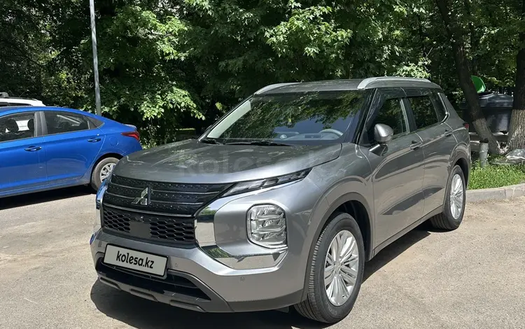 Mitsubishi Outlander 2022 года за 13 500 000 тг. в Алматы