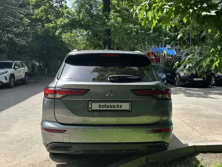 Mitsubishi Outlander 2022 года за 13 500 000 тг. в Алматы – фото 5