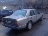 Mercedes-Benz E 230 1989 года за 1 061 356 тг. в Павлодар – фото 5