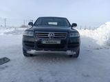 Volkswagen Touareg 2005 года за 5 000 000 тг. в Макинск – фото 5