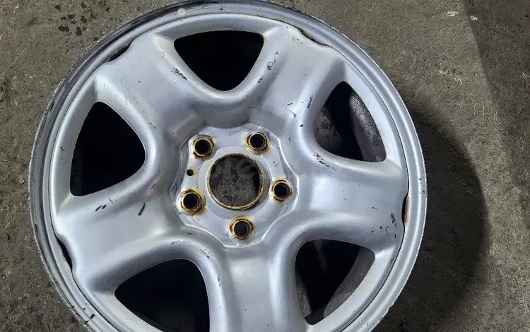 Оригинальные штампованные диски бу на Тойота r 16 за 50 000 тг. в Алматы