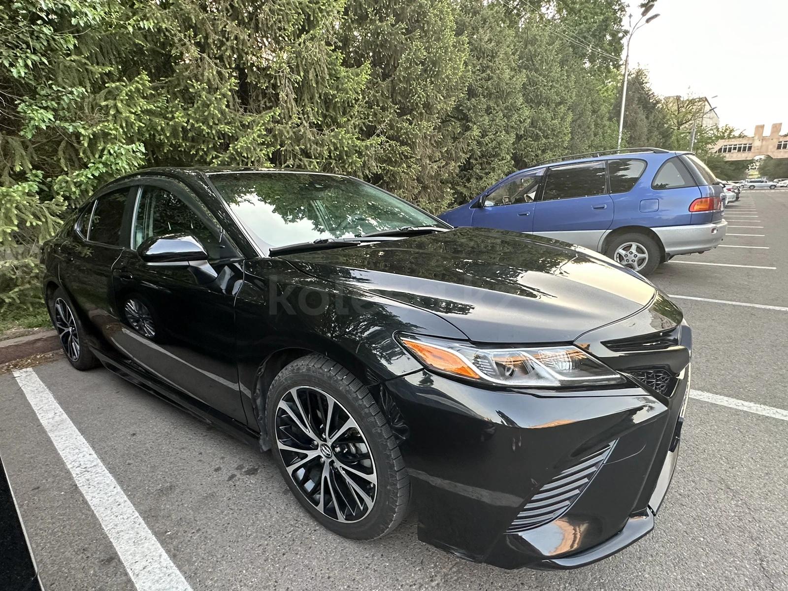 Toyota Camry 2019 г.