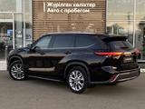 Toyota Highlander 2021 годаүшін22 600 000 тг. в Уральск – фото 2