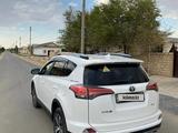 Toyota RAV4 2018 года за 11 500 000 тг. в Жанаозен – фото 3