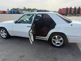 Mercedes-Benz E 220 1994 года за 2 500 000 тг. в Жаркент – фото 4