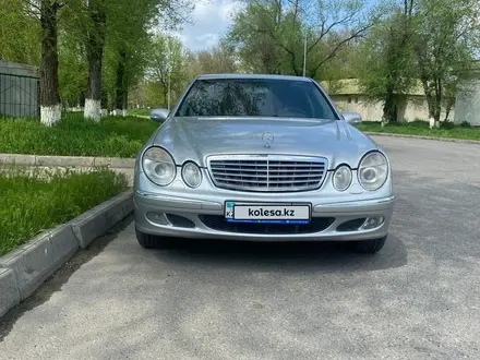Mercedes-Benz E 320 2003 года за 4 600 000 тг. в Шымкент – фото 3
